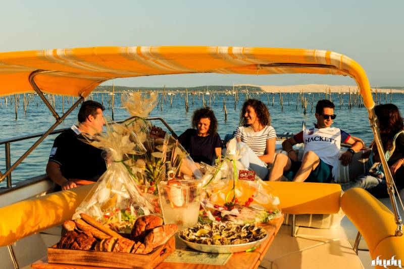 Croisière repas à bord d'un bateau authentique sur le bassin d'Arcachon