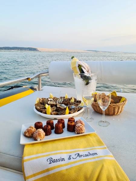 Activité été 2022 sur le bassin d'Arcachon : croisière sur-mesure avec repas à bord