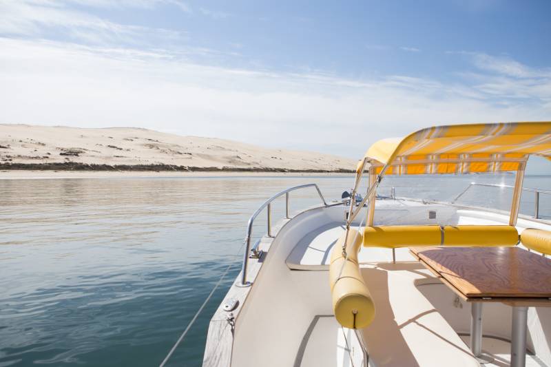 Location de bateau confort sur le bassin d'Arcachon, vers la dune du Pilat