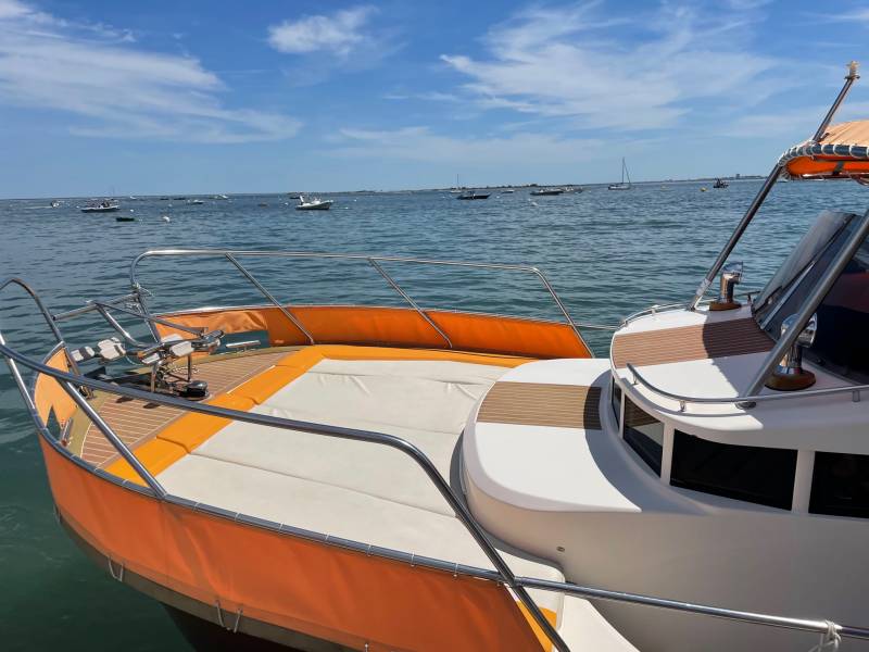 Location d'un bateau Beacher V10.2 CROISIERE à Arcachon ou le Cap Ferret - Bassin d'Arcachon